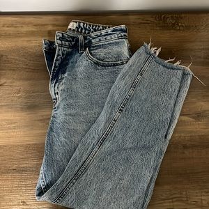 Abercrombie & Fitch The Mom Curve Love High Rise Jeans